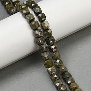 Натуральный эпидот с нитями пирита G-H078-C41-6mm