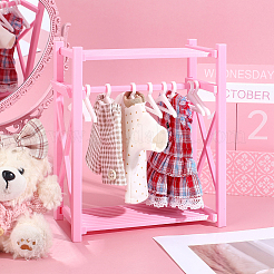 Mini-Kleiderschrank aus Kunststoff mit Kleiderbügel&nbsp;DOLL-WH0007-14A