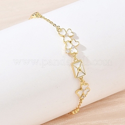 Bracelets en laiton pavés de zirconiums cubiques transparents en forme de trèfle à maillons enveloppe&nbsp;KK-CBA6980-18G