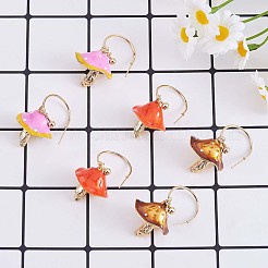 Aretes colgantes con hongo esmaltado&nbsp;JE987C