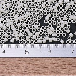 MIYUKIデリカビーズ小  シリンダー  日本製シードビーズ  15/0  （dbs0211)不透明な石灰岩の光沢  1.1x1.3mm  穴：0.7mm  約175000個/袋  50 G /袋&nbsp;SEED-X0054-DBS0211