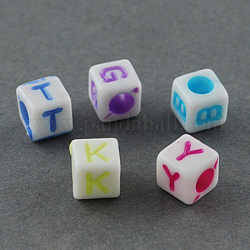 Акриловые кубические бусины в стиле смешанного цвета с короткими буквами для детей, украшения, горизонтальное отверстие, длиной около 6 мм , шириной 6 мм , толстый 6 мм , отверстие : 3 мм
