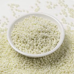 MIYUKIラウンドロカイユビーズ  日本製シードビーズ  （rr440)不透明パールアイボリーツヤ  8/0  3mm  穴：1mm  約422~455PCS /ボトル  10 G /ボトル&nbsp;SEED-JP0009-RR0440