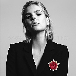 Тканевая роза с брошью из хрусталя и страз JEWB-WH0028-12LG