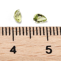Facettierte natürliche Peridot-Cabochons&nbsp;G-I295-05C-15A-04