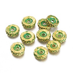 Perline in lega, rotondo e piatto, con motivo a macchie, patina dorata e verde, 8x2.5mm, Foro: 1.5 mm