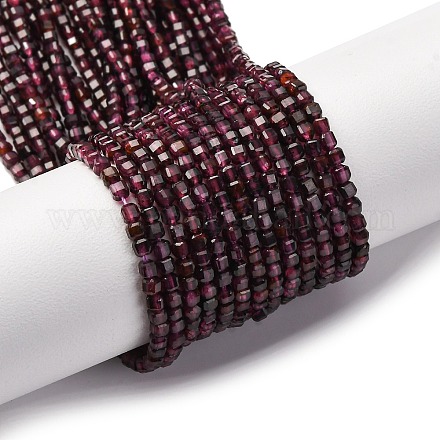 Гранат природный бисер нитей G-RM241221-K4-1