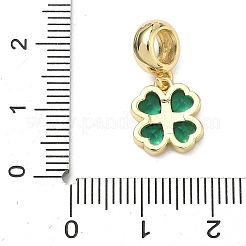 Anhänger zum St. Patrick's Day aus Messing mit Zirkonia-Fassung in Kleeblattform (europäischer Stil)&nbsp;KK-P345-04G-01