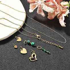 Синтетический малахитовый кулон в форме сердца SJEW-Q002-07G