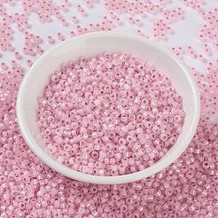 MIYUKIラウンドロカイユビーズ  日本製シードビーズ  8/0  （rr643)染めピンクシルバーラインアラバスター  3mm  穴：1mm  約19000~20500個/ポンド&nbsp;SEED-G008-RR0643
