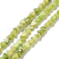 Chapelets de perles en calcite naturelle, teinte, triangle, jaune vert, 5.5x6x3.5mm, Trou: 0.8mm, Environ 81 pcs/chapelet, 15.94 pouce (40.5 cm)