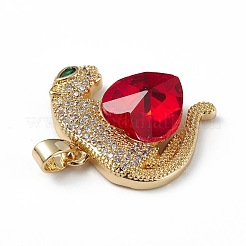 リアル 18k ゴールドメッキラックメッキ真鍮マイクロパヴェクリアキュービックジルコニアペンダント  ガラスと  長持ちメッキ  カドミウムフリー＆鉛フリー  ハートチャーム付きヒョウ  レッド  24.5x25x8.2mm  穴：5x3.2mm&nbsp;KK-C015-13G-01