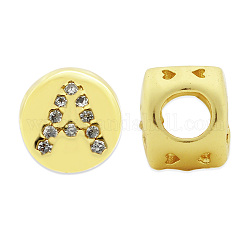 Micropave de latón transparente perlas de circonita, plano y redondo con la letra, letter.a, 7.5x6.5mm, agujero: 3.5 mm, 3 unidades / bolsa