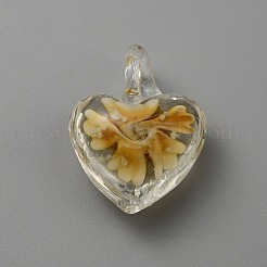 ガラスチャーム  花のチャーム付きハート  シャンパンイエロー  27x21x11mm  穴：5.5x5.9mm&nbsp;GLAA-WH0036-21F