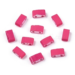 2 trous perles de rocaille de verre, de Style caoutchouté, rectangle, rose foncé, 4.5~5.5x2x2~2.5mm, Trou: 0.5~0.8mm