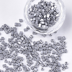 Perlas de vidrio para hornear, cubo, gris, 3~6x2~2.5x2~2.5mm, agujero: 1 mm, aproximamente 15000 unidades / bolsa