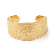 Placage ionique (ip) 304 bracelets à larges manchettes texturés en acier inoxydable pour femmes BJEW-L682-014G