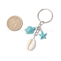 Брелок из синтетической бирюзы с натуральными смешанными ракушками каури&nbsp;KEYC-JKC01265