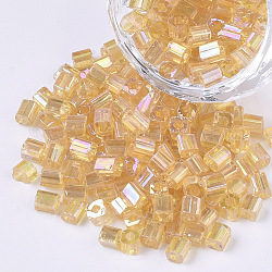 6/0 perles de rocaille en verre, couleurs transparentes arc, trou carré, cube, burlywood, 6/0, 3~5x3~4x3~4mm, Trou: 1.2~1.4mm, environ 4500 pcs / sachet 