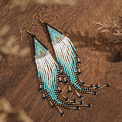 Серьги-кисточки в стиле бохо из бисера и ромбов ручной работы&nbsp;DI0122