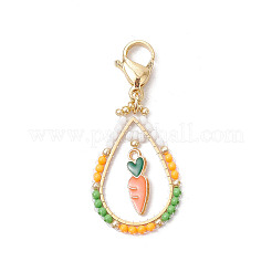 Adornos colgantes de zanahoria con forma de gota de té de Pascua hechos de vidrio con cuentas de semillas y esmalte de aleación&nbsp;HJEW-MZ00187-07