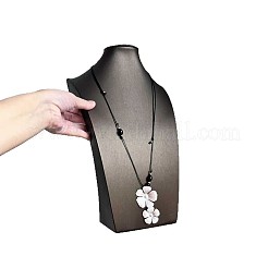 Halskette mit verstellbarem Anhänger in Blumenform aus Messingharz und schwarzem Kunstlederband für Damen&nbsp;WGF4AF0-01