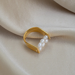 Unregelmäßige Fingerringe aus Edelstahl 304 mit natürlicher Süßwasserperle für Damen&nbsp;WZ4968