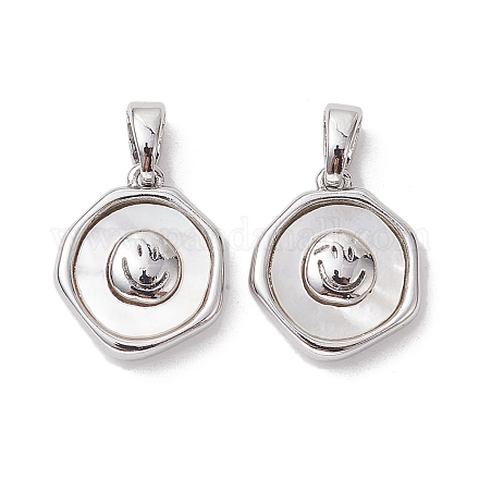 Плоские круглые подвески из латуни с покрытием из ракушки и улыбающимся лицом KK-K360-05P-1