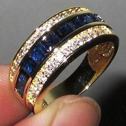 ユニセックス真鍮指輪  サファイア＆クリスタルラインストーン付き  サイズ9  18KGP本金メッキ  サファイア  内径：18.9mm