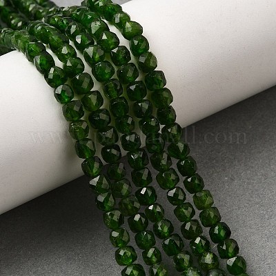 Натуральный зеленый диопсид&nbsp;G-F799-D01-01-1