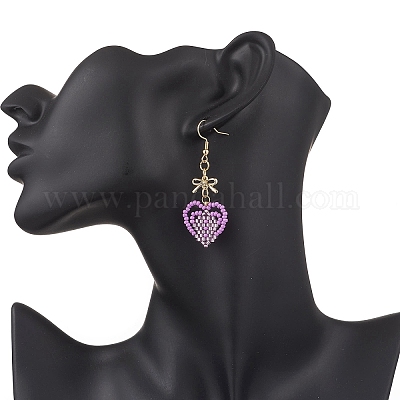 Серьги-сердечки из стеклянных бусин ручной работы EJEW-MZ00577-01-1