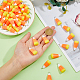 Dikosmetische 50 Stück Candy Corn Halloween Acryl-Anhänger SACR-DC0001-11-3
