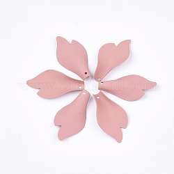 Sprühlackierte umweltfreundliche Eisenanhänger, Blütenblatt, rosa, 32.5x17x4 mm, Bohrung: 0.8 mm