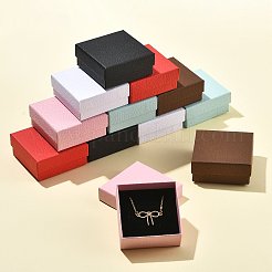 12 Stück quadratische Halskettenboxen aus Karton in 6 Farben&nbsp;CBOX-FS0001-11