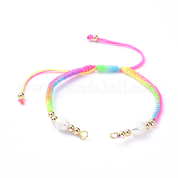 Création de bracelets de corde en nylon tressée, avec perles d'eau douce naturelles et accessoires en laiton, or, colorées, 6-7/8 pouce (17.5 cm), 4mm