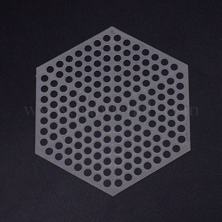 六角形のプラスチックメッシュキャンバスバッグシート  DIYクラフトニットハンドバッグアクセサリー用  ホワイト  9.5~9.8x8.3~8.5x0.1~0.12cm  穴：4.5mm FIND-WH0082-71A-1