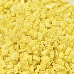 MIYUKIハーフティラビーズ  日本製シードビーズ  2の穴  （htl404fr）マットな不透明な黄色のab  5x2.3x1.9mm  穴：0.8mm  約250PCS /ボトル  10 G /ボトル&nbsp;SEED-JP0008-HTL404FR