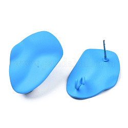 Accessoires de puces d'oreilles en fer peints au spray, avec boucles verticales, torsion ovale  , Dodger bleu, 26x18mm, Trou: 3mm, pin: 0.7 mm