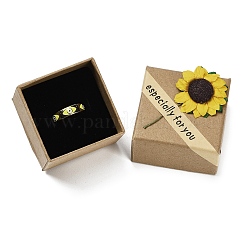 Geschenkboxen aus Kraftpapier mit künstlichen Sonnenblumen außen für Ringe&nbsp;CON-Z011-01A-01