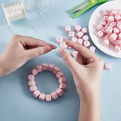 20 Uds. Cuentas de silicona con letras de cubo rosa&nbsp;JX435G