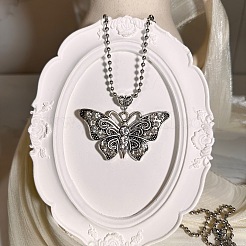 Collana da donna in stile europeo vintage con ciondolo a farfalla in lega e strass&nbsp;YE8712-1