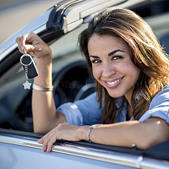 Брелок с кулоном в виде звезды и драгоценных камней&nbsp;KEYC-PH01501