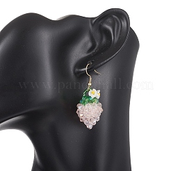 Серьги-подвески в виде клубничных зерен и стеклянных бусин.&nbsp;EJEW-MZ00689-01