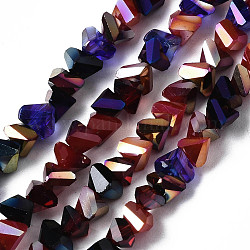 Chapelets de perles en verre électroplaqué, triangle, firebrick, 2.5~3x4x4mm, Trou: 1mm, Environ 149~153 pcs/chapelet, 14.56~15.15'' (37~38.5 cm)