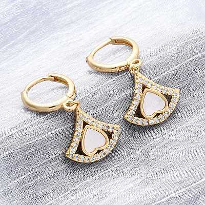 Серьги-кольца с веером в форме сердца из латуни с микропаве из прозрачных кубических цирконий KK-D363-13G-1