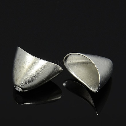 Triangle en alliage de style tibétain cônes de perles apétales TIBE-5212-S-LF-1