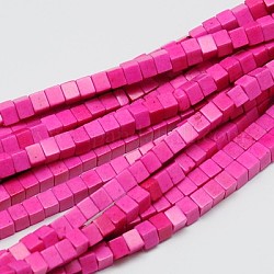 Abalorios de turquesas sintéticas hebras, teñido, cubo, de color rosa oscuro, 4x4x4mm, agujero: 1 mm, aproximamente 95 pcs / cadena, 15.75 pulgada