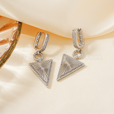 Элегантные треугольные серьги-кольца из латуни с прозрачным кубическим цирконием IH4301-1-1