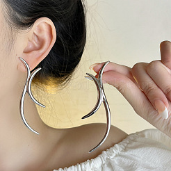 Серьги-гвоздики из сплава с дугообразными линиями&nbsp;FS-WGE611E-02