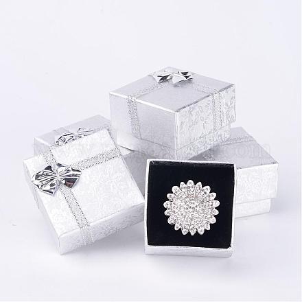 Saint Valentin amie présente des boîtes colis de bijoux avec fleurs X-BC057-1
